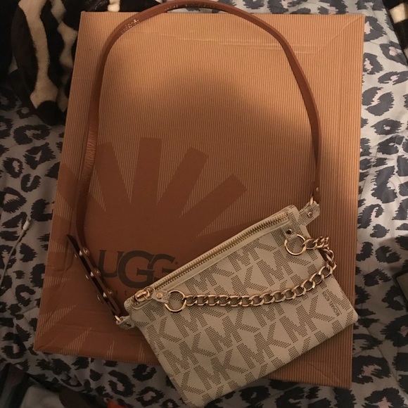 Michael Kors Handbags - Michael Kors fanny pack/waist bag